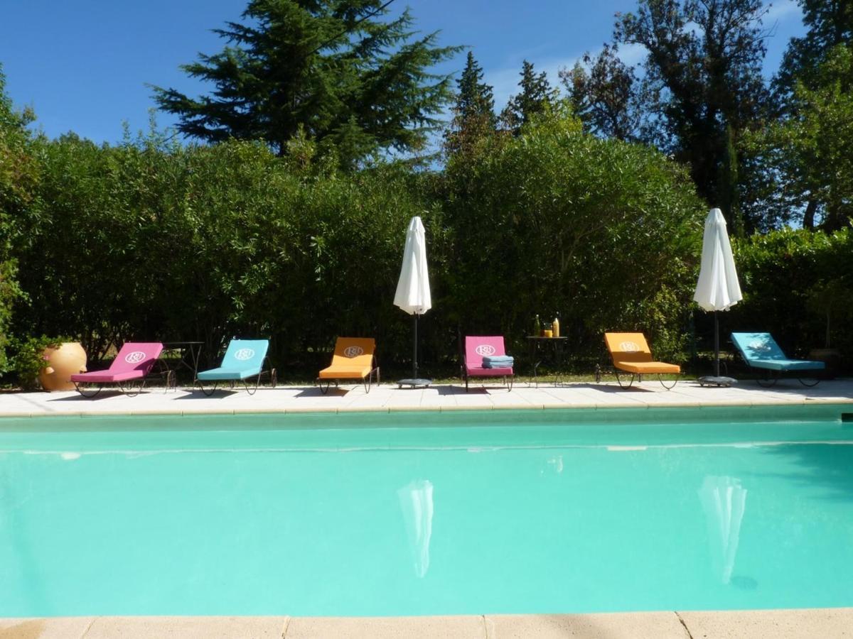 Les Gîtes du Domaine de Rhodes Avignon Extérieur photo